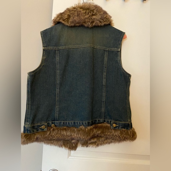 Ladies Medium Denim Faux Fur trimmed Vest - Picture 6 of 6